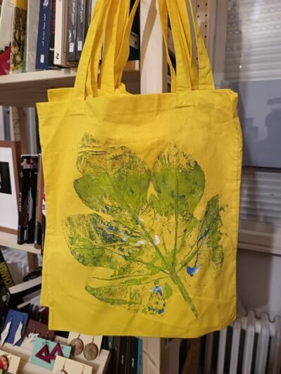 حقيبة قماشية مطبوعة Printed tote bag